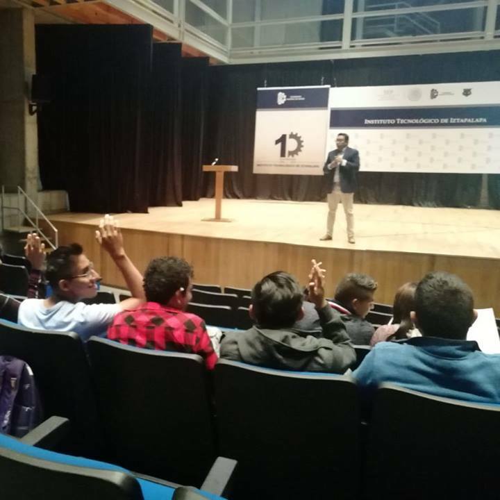 Evento en el que participo “Cenide”.
