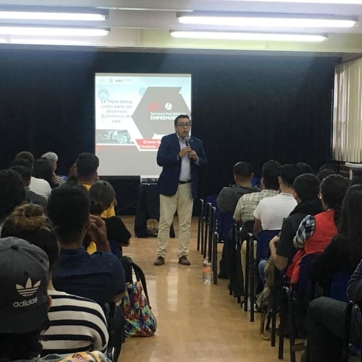 Evento en el que participo “Cenide”.